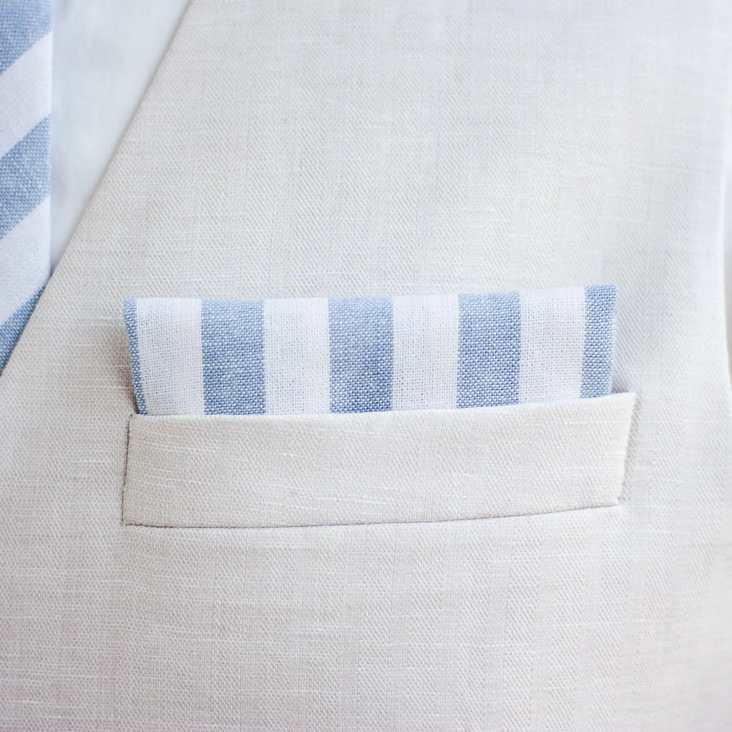 Boy's Necktie / Wide Chambray Linen Stripe
