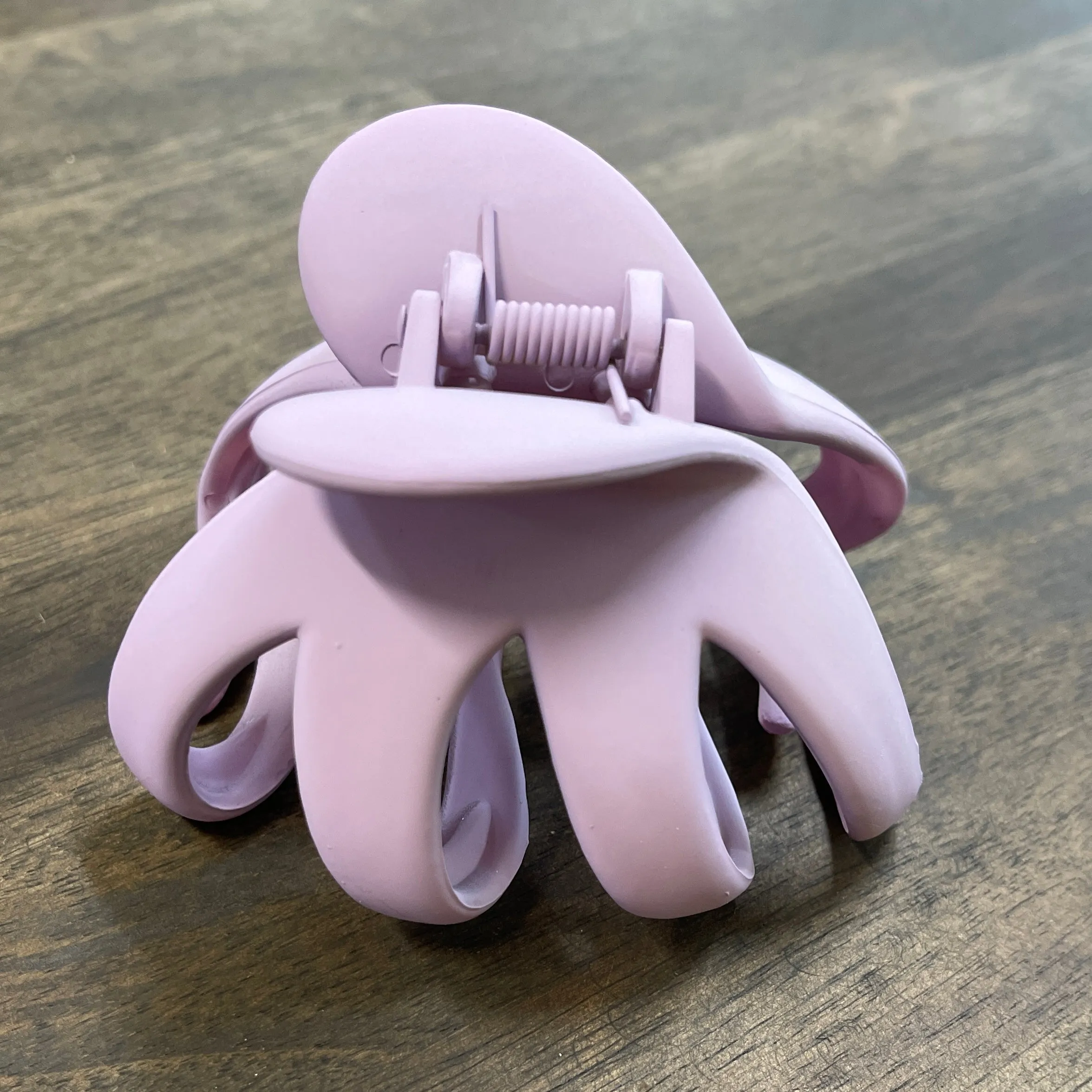 Matte Claw Clip
