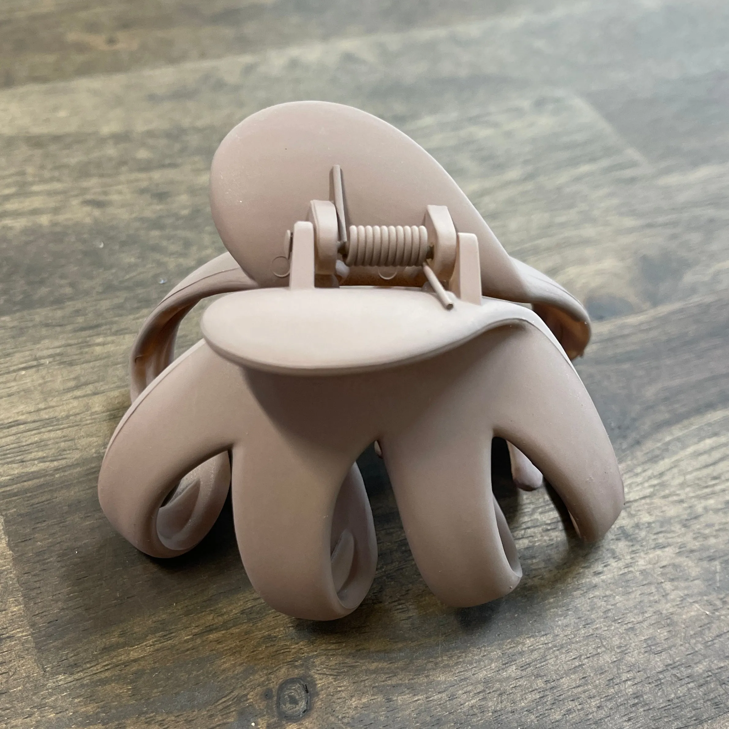 Matte Claw Clip