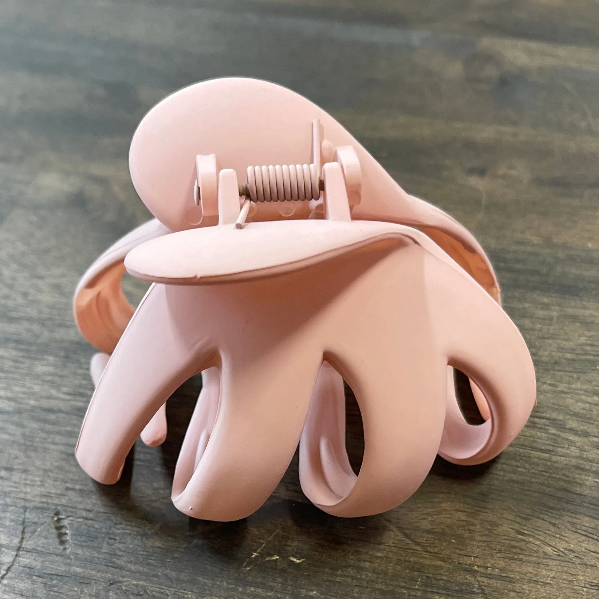 Matte Claw Clip